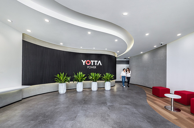 YOTTA  成立并建立自主厂房